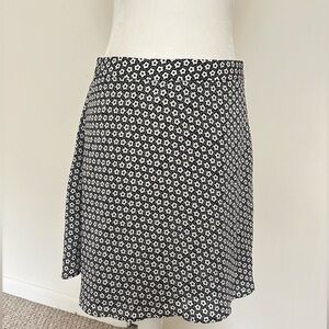 Michael Kors paisley print silk lightweight mini skirt size 6